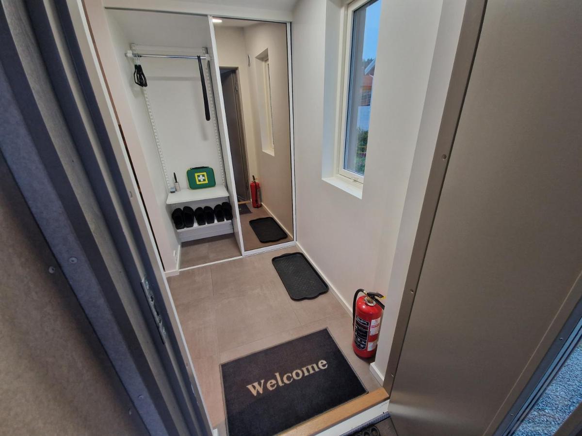 Northern Living 1 Room With Shared Bathroom ترومسو المظهر الخارجي الصورة